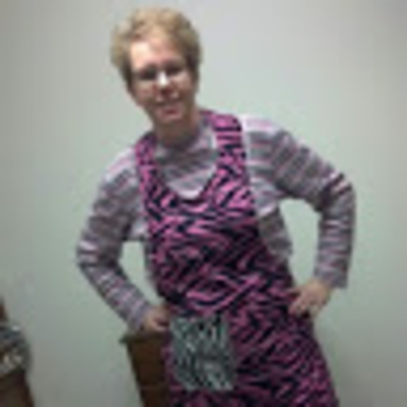 Meet your Posher, Amy - Picture 1 of 1